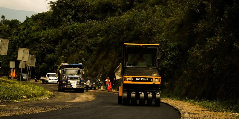 Rehabilitación de la CA-1 Oriente en Santa Rosa ya tiene un 94% de avance físico 