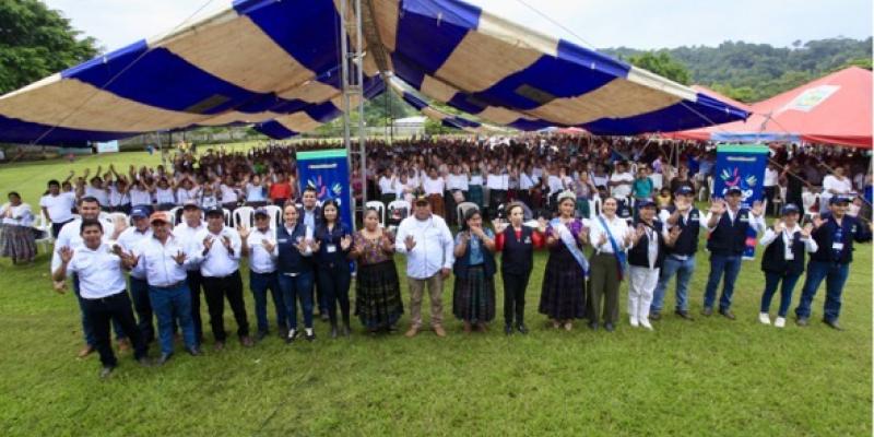 El Gobierno de Guatemala marcó un hito importante con el inicio de la Iniciativa Intersectorial Mano a Mano en Panzós, Alta Verapaz. 