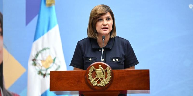 Presidenta en funciones, Karin Herrera 