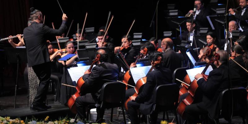 75 Aniversario Radio Faro Cultural