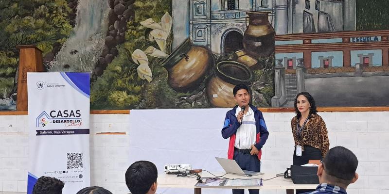 Estudiantes de Baja Verapaz fortalecen sus conocimientos sobre los 20 Nahuales del Calendario Maya