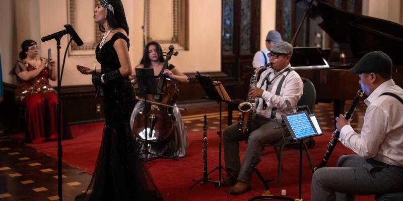 Colectivo Lokrios rinde tributo al Art Déco con un viaje musical en el Palacio Nacional**Colectivo Lokrios rinde tributo al Art Déco con un viaje musical en el Palacio Nacional