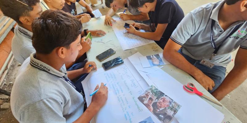 Miguel Ángel Asturias Melchor de Mencos, Petén