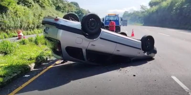 Provial atiende accidente en la ruta al Pacífico; una persona resultó herida