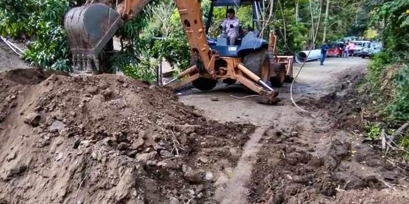 Avanzan trabajos en ruta rural de San Pedro Ayampuc