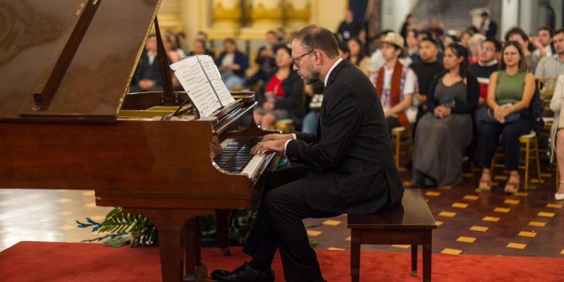 Día del Artista Nacional cada 27 de octubre