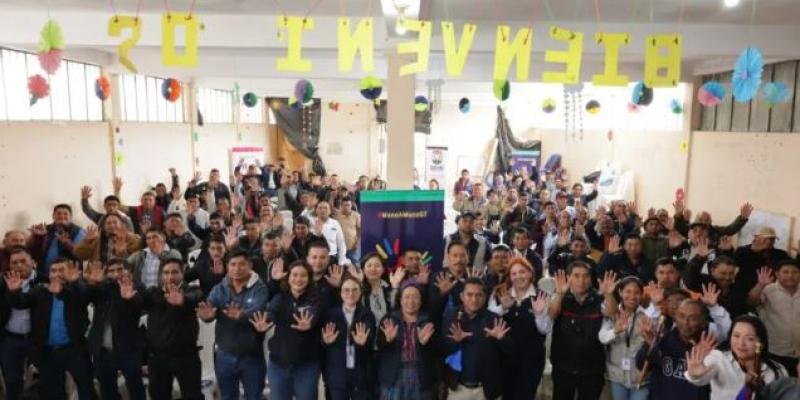 Autoridades locales y comunidades reafirman su compromiso con Mano a Mano en San Marcos y Huehuetenango