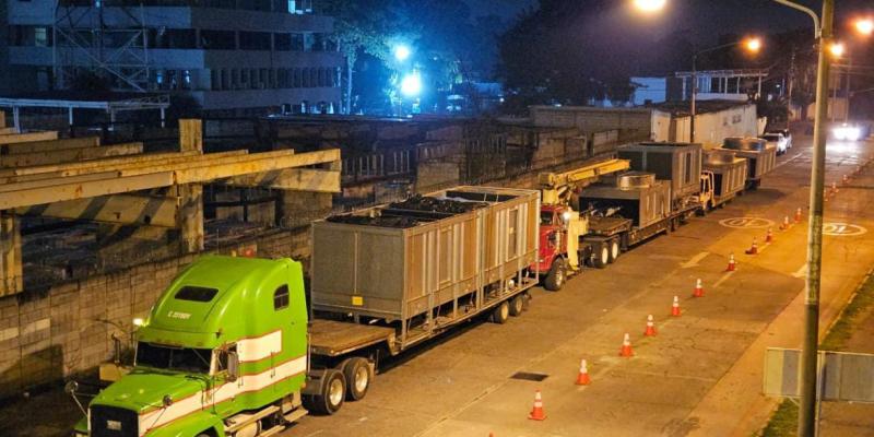 la empresa Electromecánica Centroamericana inició el retiro de las antiguas torres de enfriamiento, dando paso a la instalación de nuevas unidades de mayor capacidad y eficiencia