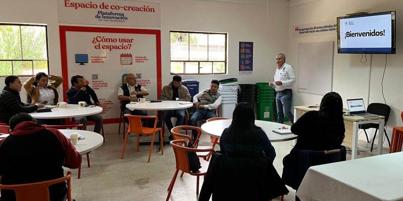 Capacitación de bienestar animal en San Juan Sacatepéquez 