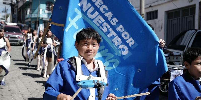 Inició la tercera convocatoria del año para optar al programa Becas por Nuestro Futuro 