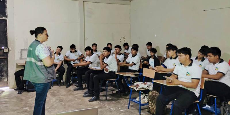 Fomentan tenencia responsable de mascotas entre estudiantes