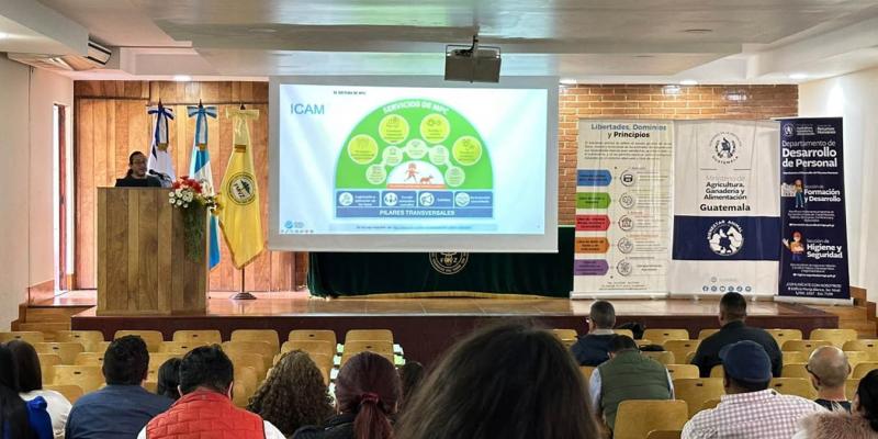 Fortalecen capacidades del personal MAGA en bienestar animal