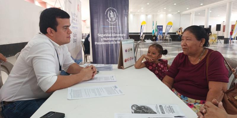 Jornada Móvil de Servicios Integrados beneficia a población de Zacapa