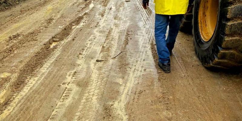 Caminos mejora ruta rural para agricultores y artesanos de San Juan Sacatepéquez