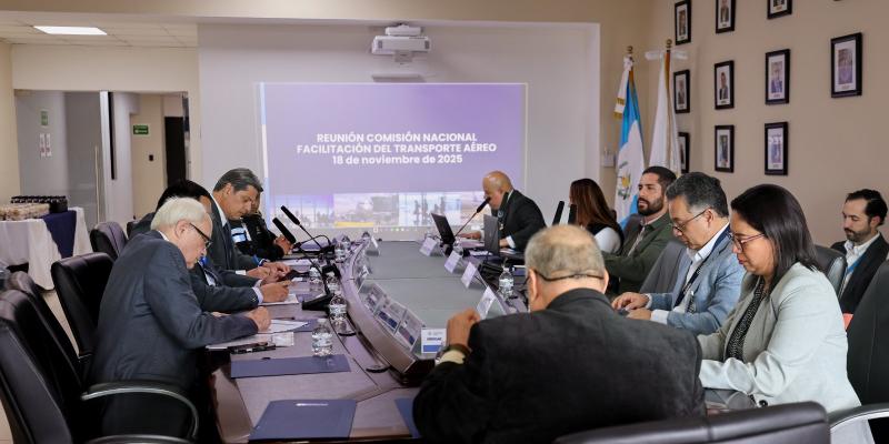 DGAC realiza la primera reunión de la Comisión Nacional de Facilitación del Transporte Aéreo 2025