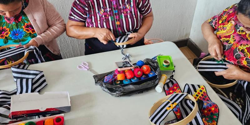 Bordado Ancestral de Santiago Sacatepéquez