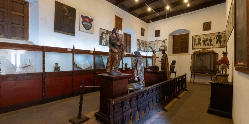  Museo de Arte Colonial de Antigua Guatemala