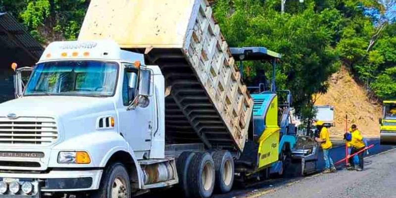 Nueva capa de esperanza en la CA-10: mejoran tramo entre Vado Hondo y Quezaltepeque