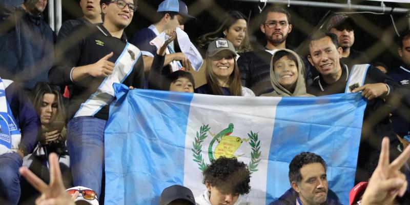 Miles de aficionados disfrutaron del encuentro de la Selección Nacional. 