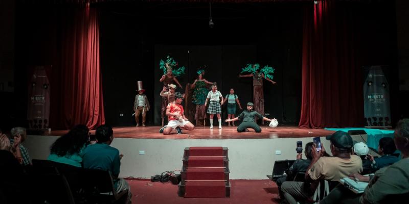 La Muestra Teatral Departamental "Norma Padilla" vivió su penúltima noche de presentaciones. 