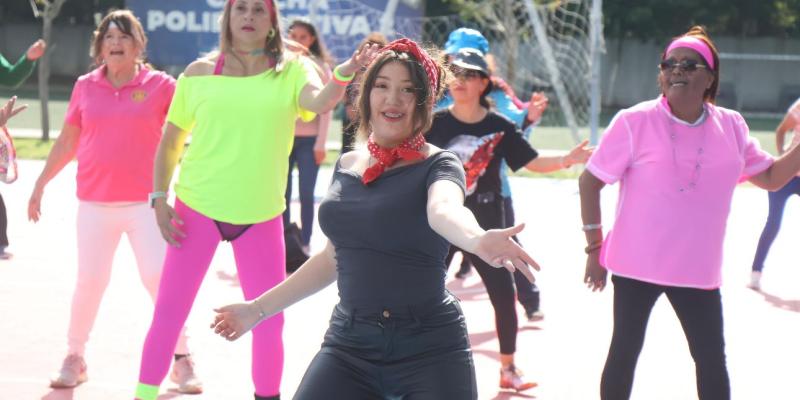 Los guatemaltecos disfrutan de las actividades en los Campos del Roosevelt. 