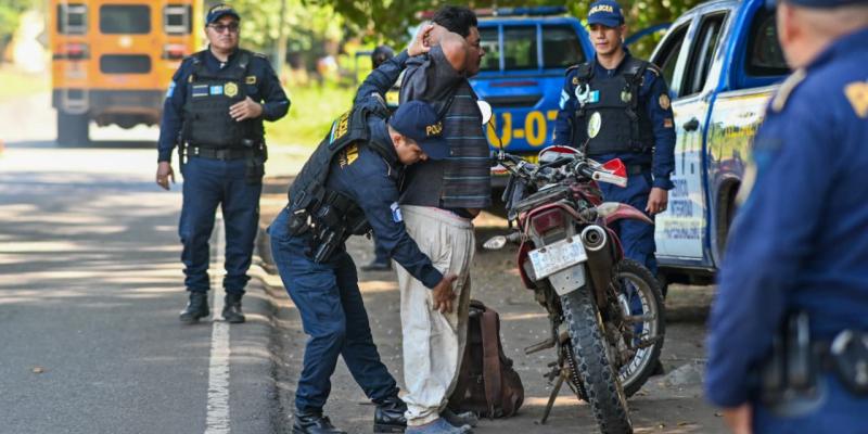 Mantienen operativos de seguridad