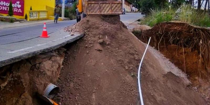 Caminos repara daños con muro de gaviones y cambio de tubería en Totonicapán 