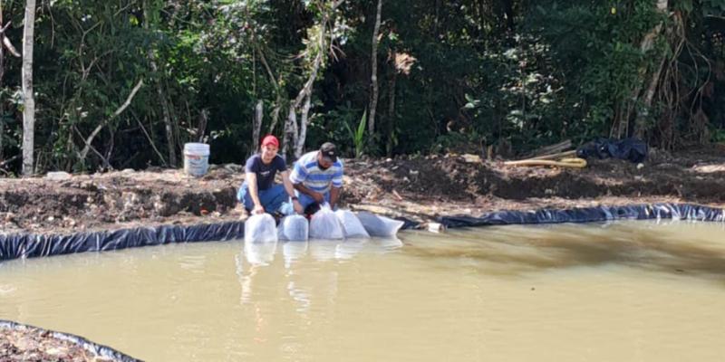 Entregan alevines a productores de El Chal