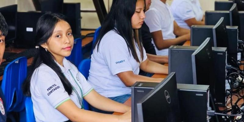 Mides beneficia a más de 969 familias en Suchitepéquez