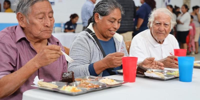 . Este 2025, el Programa Comedor Social del Ministerio de Desarrollo Social (MIDES), llegó a 105 municipios de 21 departamentos de Guatemala, abriendo 112 comedores sociales. 