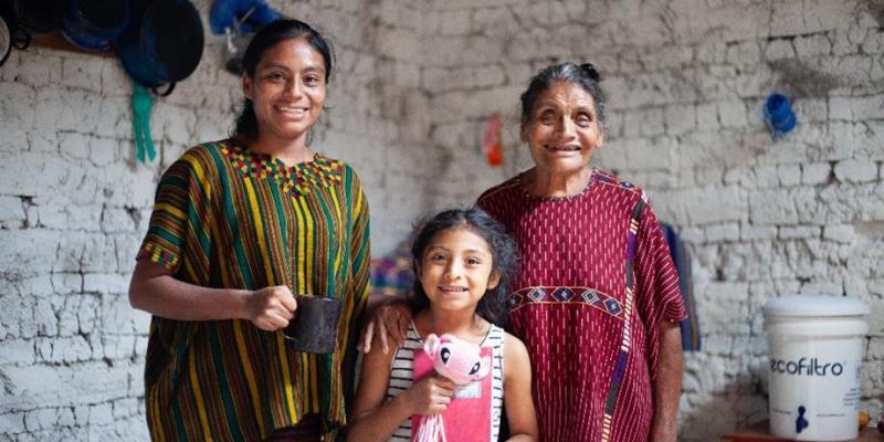 ”. El año cierra con 50 mil pisos saludables, aumento en los beneficiarios del Bono Social y crecimiento sostenido de los comedores sociales.
