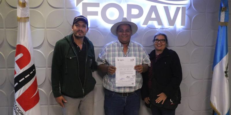 43 familias de Usumatlán reciben subsidios para vivienda digna