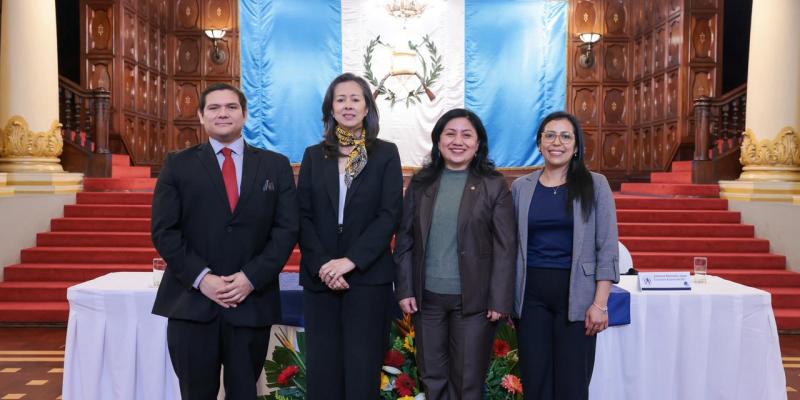 Minfin presenta informe de riesgos fiscales 2026–2030 con hoja de ruta
