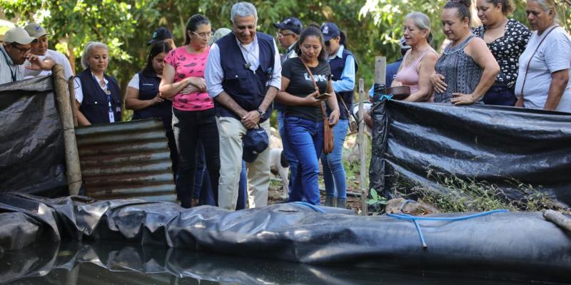 Supervisan proyectos comunitarios de tilapia en Taxisco