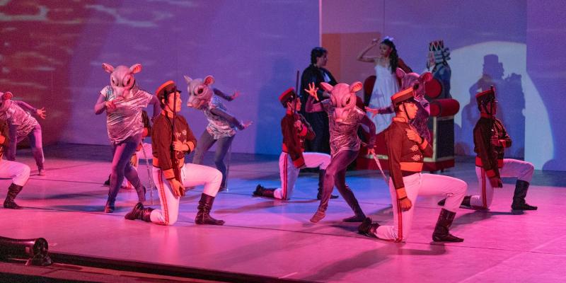 Ballet Nacional de Guatemala “Christa Mertins”