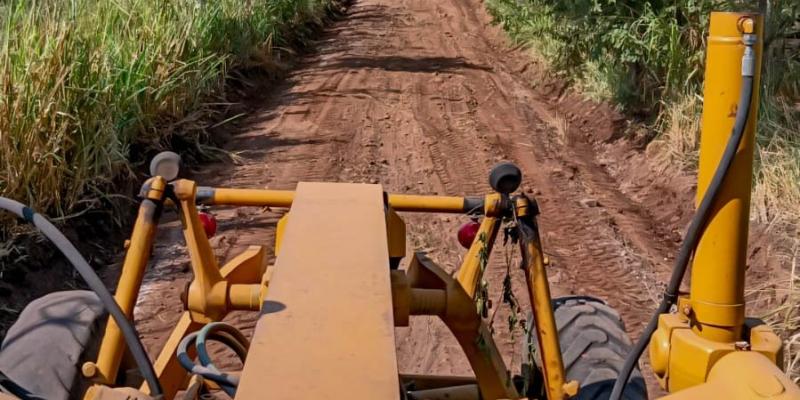 Avanza el mantenimiento del camino rural hacia Peje Armado: más de 6,000 vecinos se benefician en Taxisco