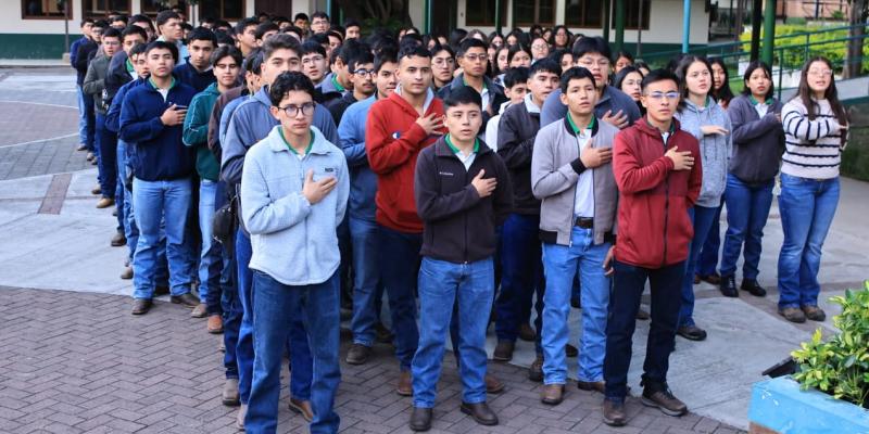 ENCA da la bienvenida a 612 estudiantes del Ciclo I 2026