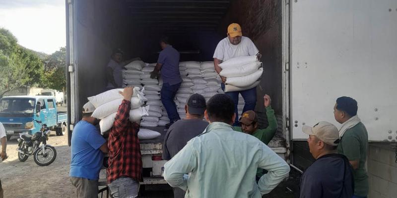 Familias de Huitán y El Chal reciben raciones alimentarias 