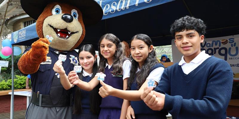 Teatro, juegos y aprendizaje son parte de la educación vial se vive en los parques