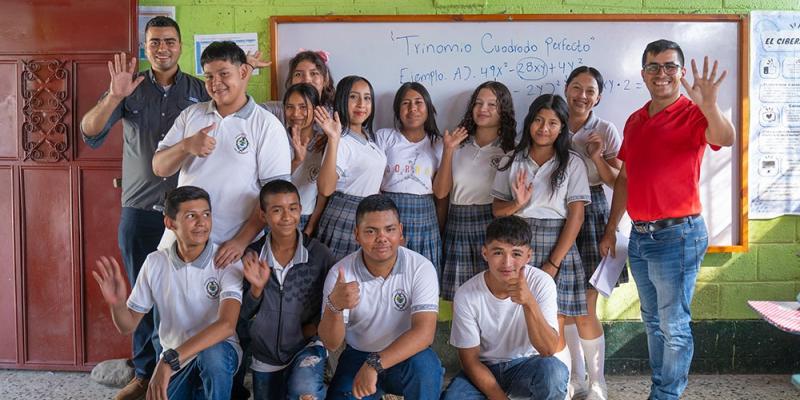 Mineduc fortalece los Institutos de Educación por Cooperativas de Enseñanza