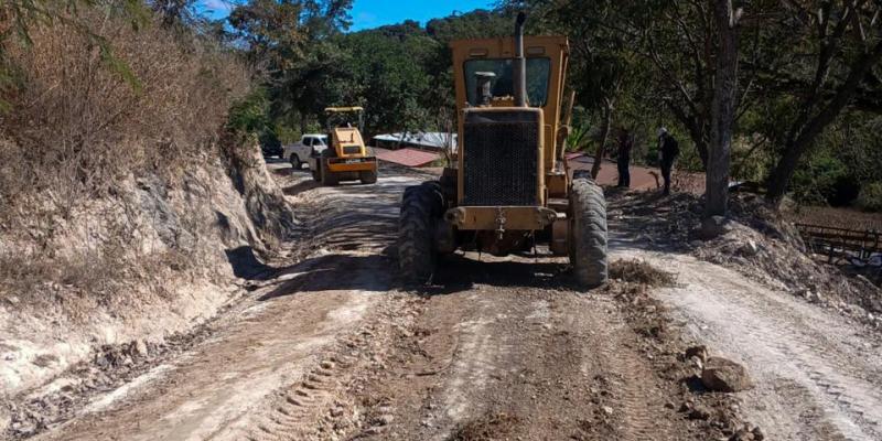 Más de 4 mil habitantes de Jalapa mejoran su acceso a servicios y comercio con mantenimiento vial