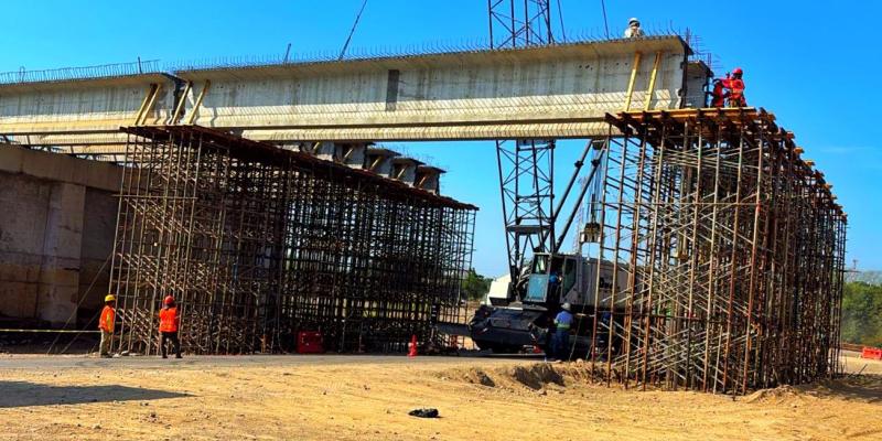 Avanza obra vial que mejorará la movilidad y seguridad en Escuintla