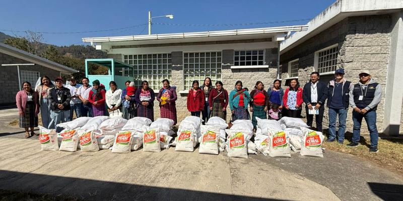 Asistencia alimentaria llega a familias con niños en desnutrición aguda