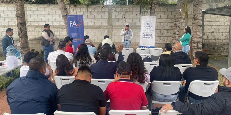 Capacitan a personal técnico para mejorar la asistencia en huertos y granos básicos