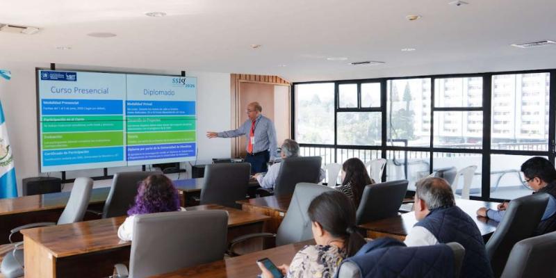 Capacitación internacional fortalece la gobernanza digital en beneficio del país