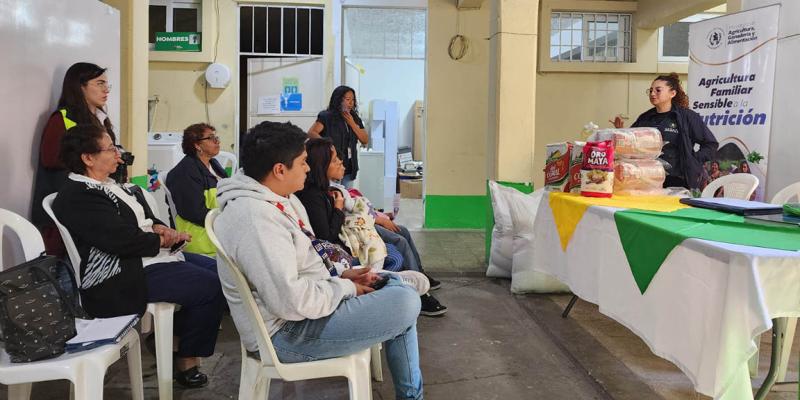 Cuando la ayuda llega con orientación las familias aprenden a nutrir mejor a sus hijos