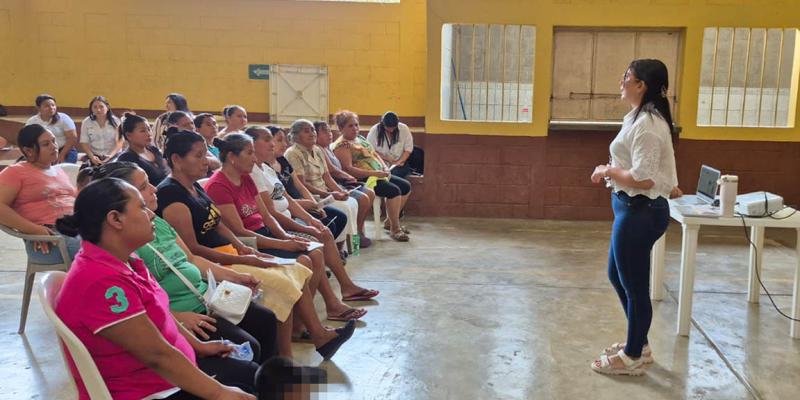 Empoderamiento y liderazgo de mujeres zacapanecas se fortalece