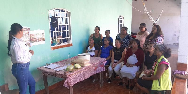 Fomentan la seguridad alimentaria en Jutiapa mediante el manejo adecuado de aves de corral