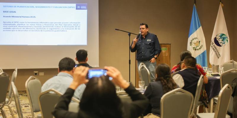 Fortalecen resiliencia del sector agropecuario luego de evaluar Plan de Cambio Climático