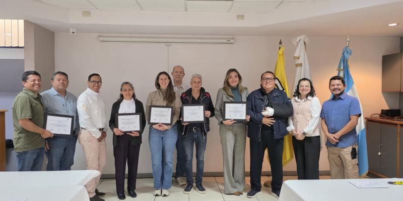 Granjas logran certificación de huevos libres de antibióticos